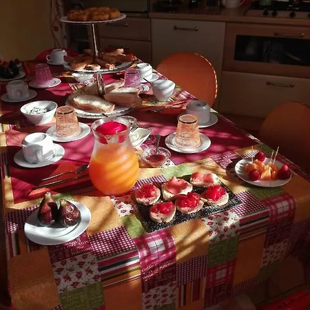 La Dolce לינה וארוחת בוקר